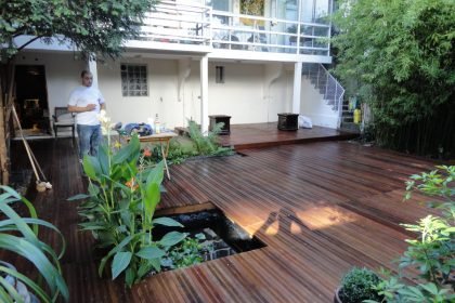 Création d'une terrasse en bois extérieure à Clamart, au sud de Paris, dans les Hauts de seine, en Île-de-France 