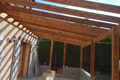 Extension terrasse couvert à Ville du Bois, au sud de Paris, dans l'Essonne, en Île-de-France (1)